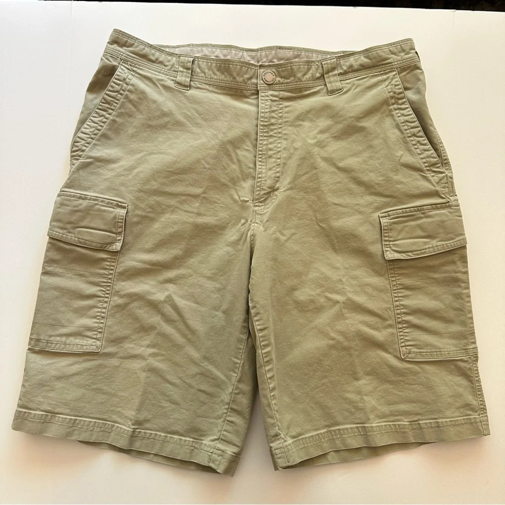 Columbia Men’s Khaki Cargo Shorts Size 36 - Picture 11 of 11